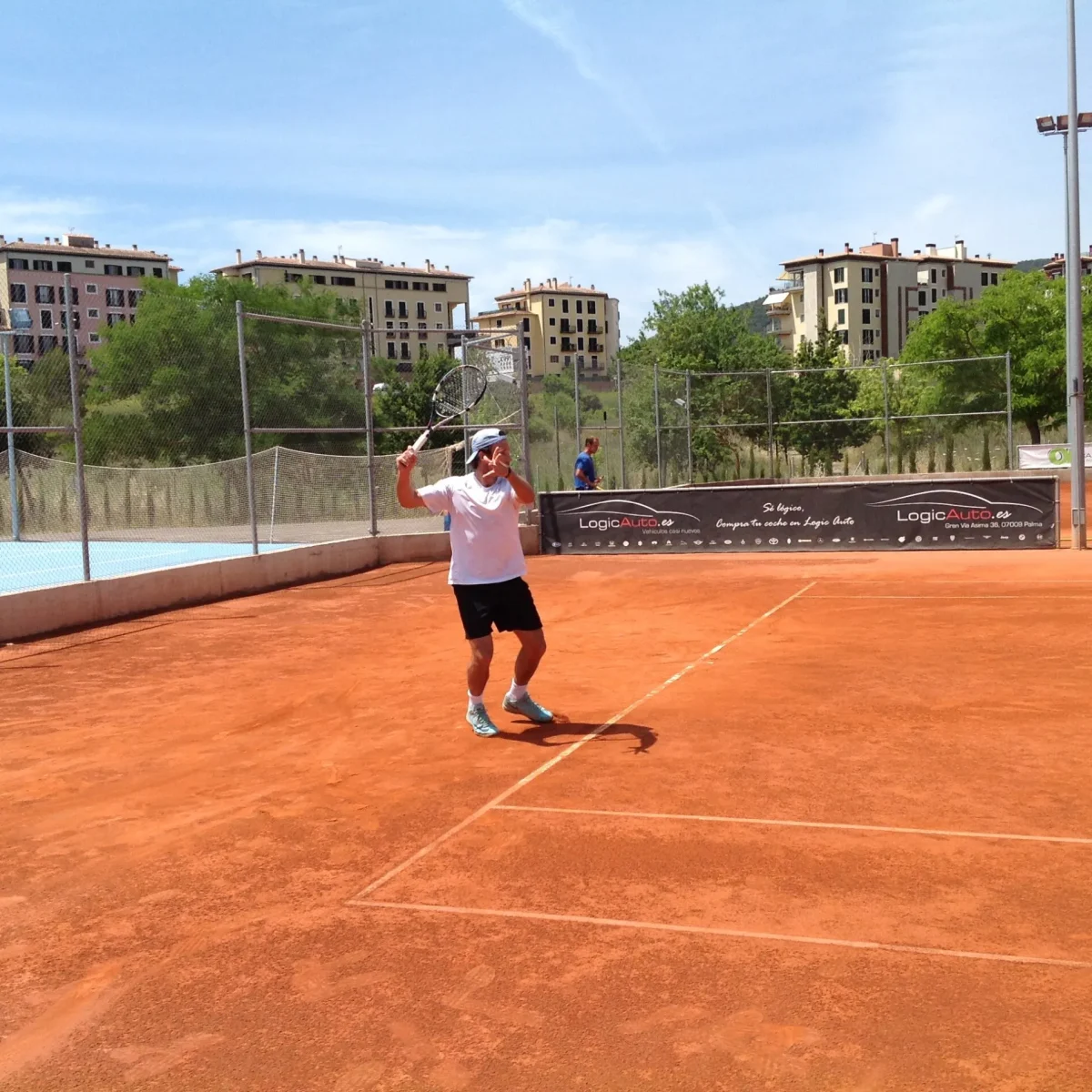 CARLOS MOYA